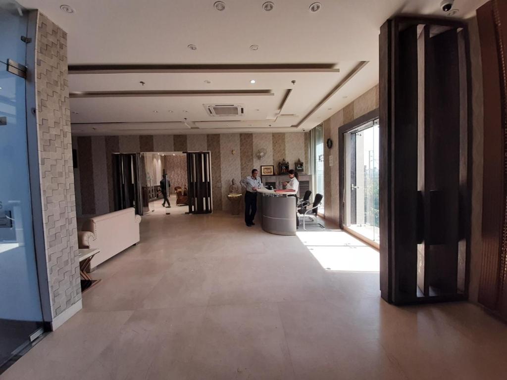 C Pearls Hotel and Banquet in Delhi