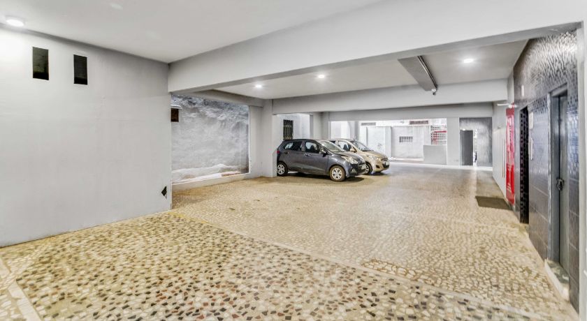 UPAR Hotels Nungambakkam in Chennai