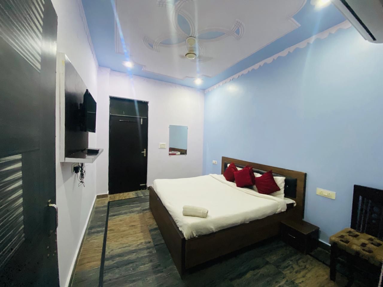 Hotel Badhkal Lake View in Faridabad