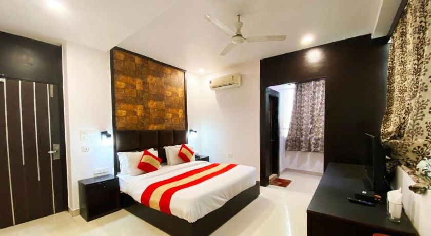 Hotel Admire Inn Vasundra By F9 Hotels in Ghaziabad