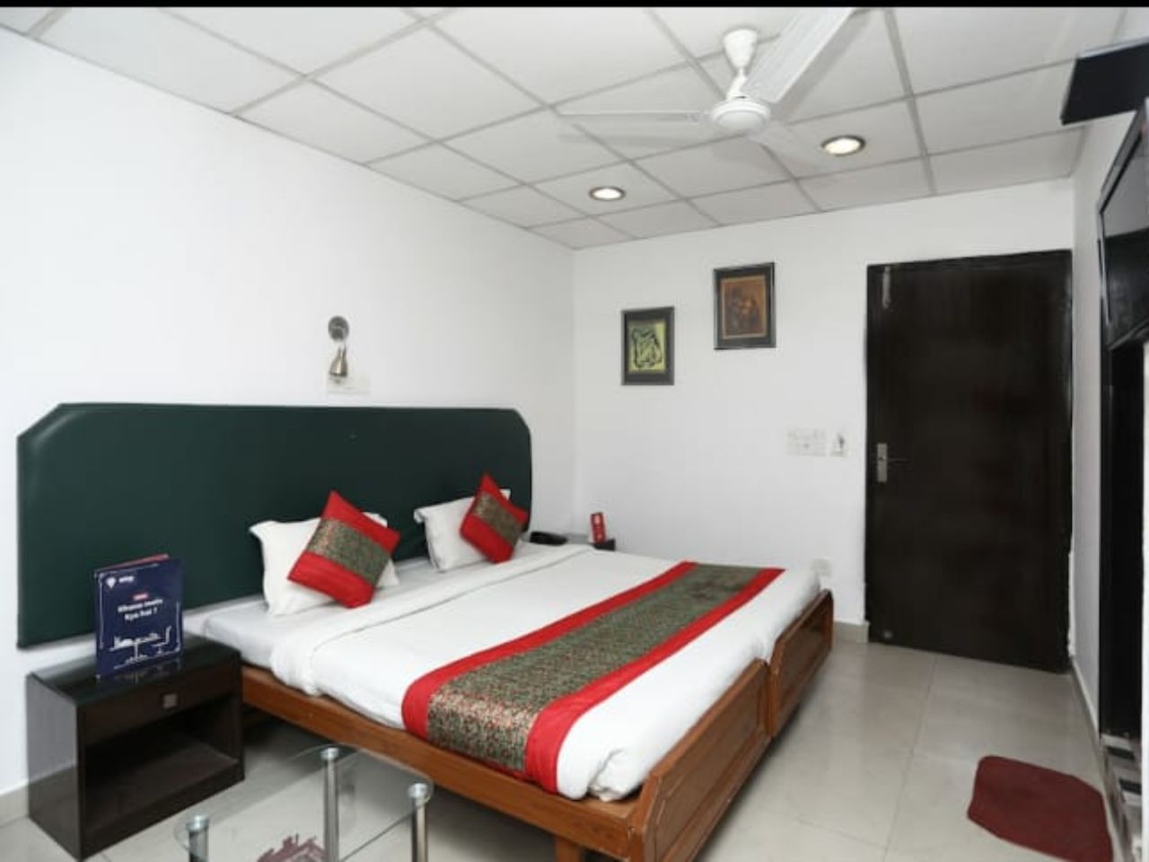 Hotel White House in Gurgaon