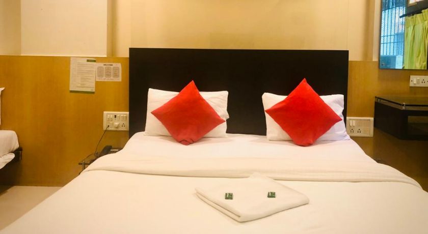 Hotel Sharada International in Thane