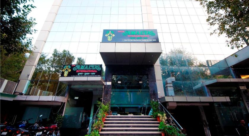 Hotel Amaltas International in Delhi