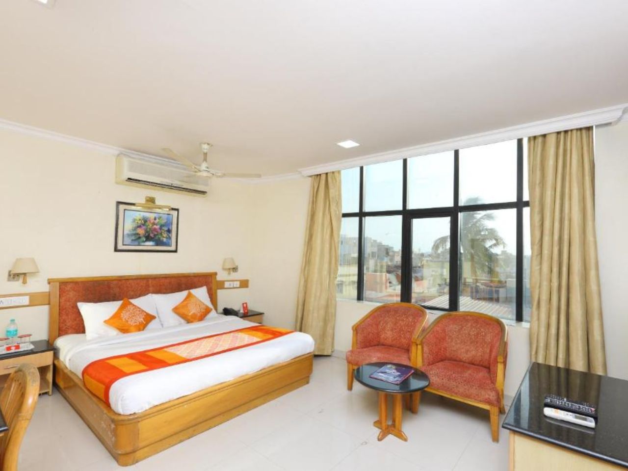 NAKSHA TREE HOTELS -  MOGAPPAIR in Chennai