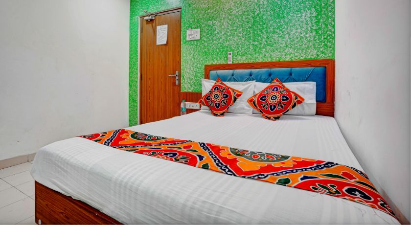 Hotel Super in Mumbai