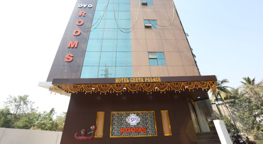 Hotel Geeta Palace in Navi Mumbai