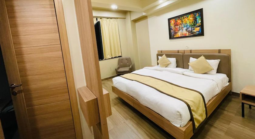 Hotel The Golf in Lucknow