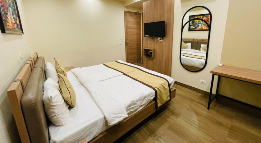 Hotel The Golf in Lucknow