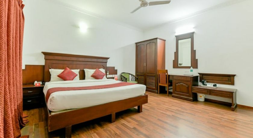 Hotel Centre Point  in Kochi