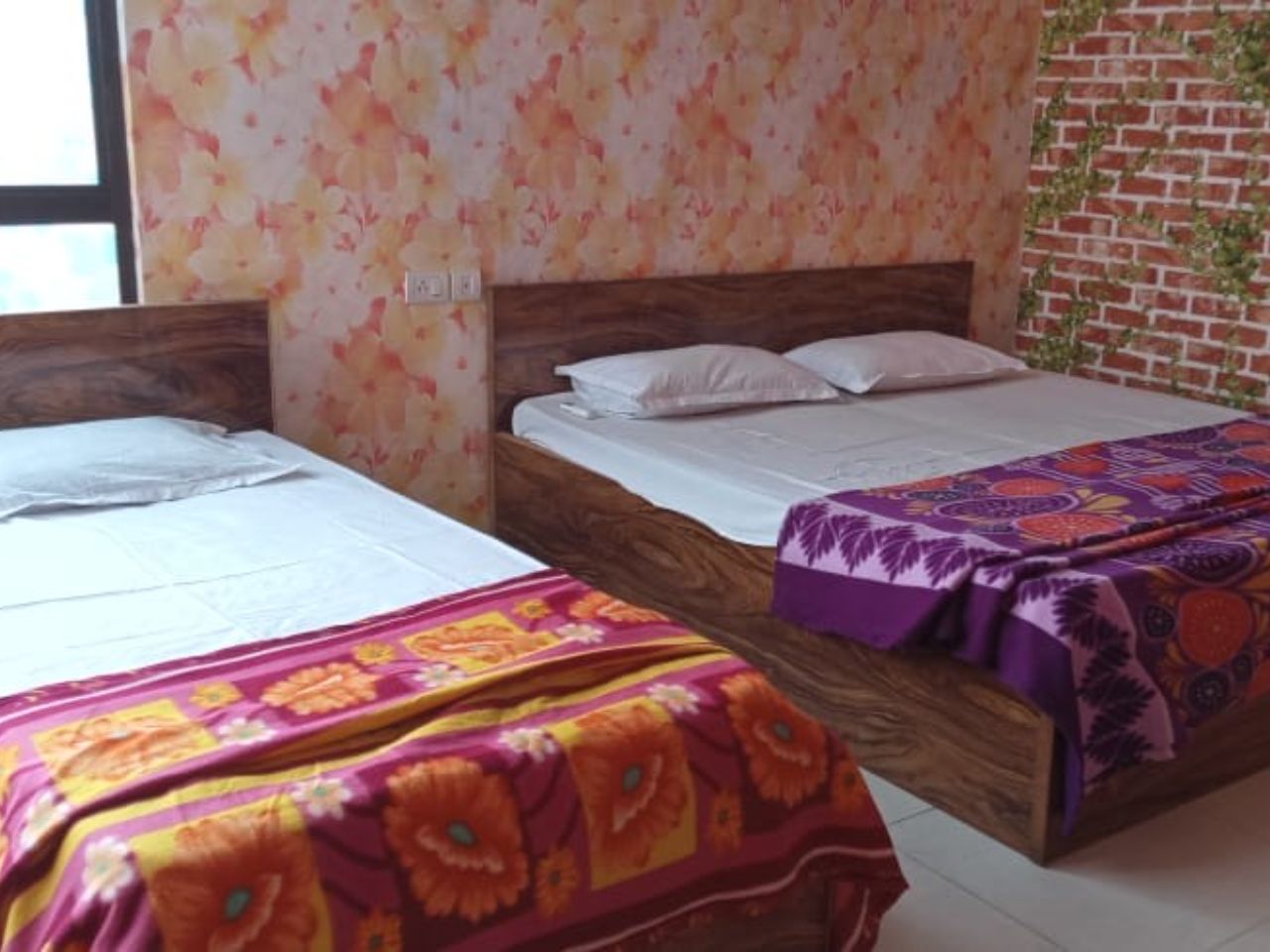 Frangipani Villa in Roychak