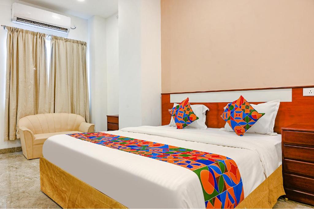 Hotel Shubh Shaleen Springs in Bhopal