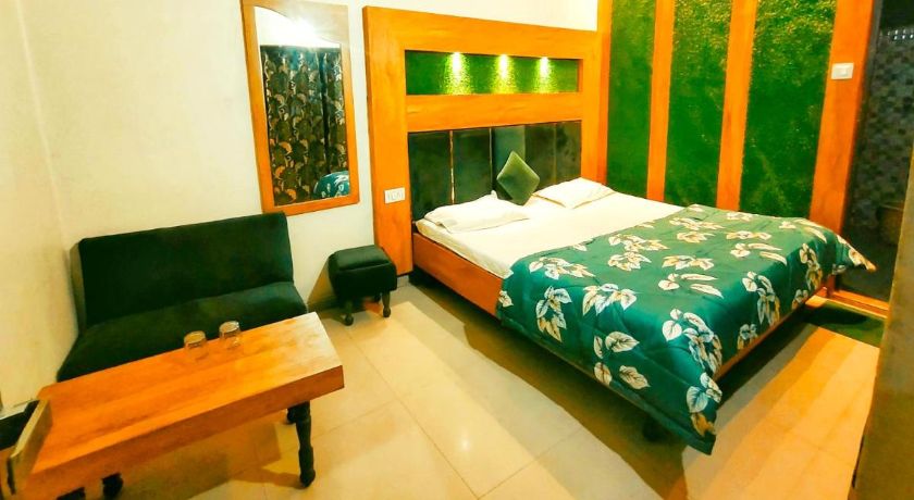 Hotel Revoli in Amritsar