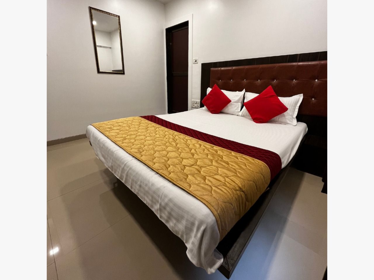 Hotel Borivali Executive in Mumbai