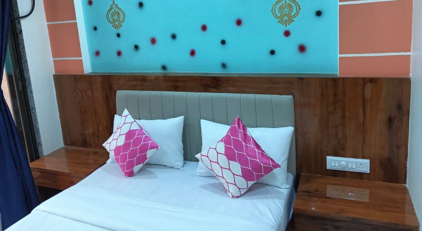 Hotel Om Sai in Navi Mumbai