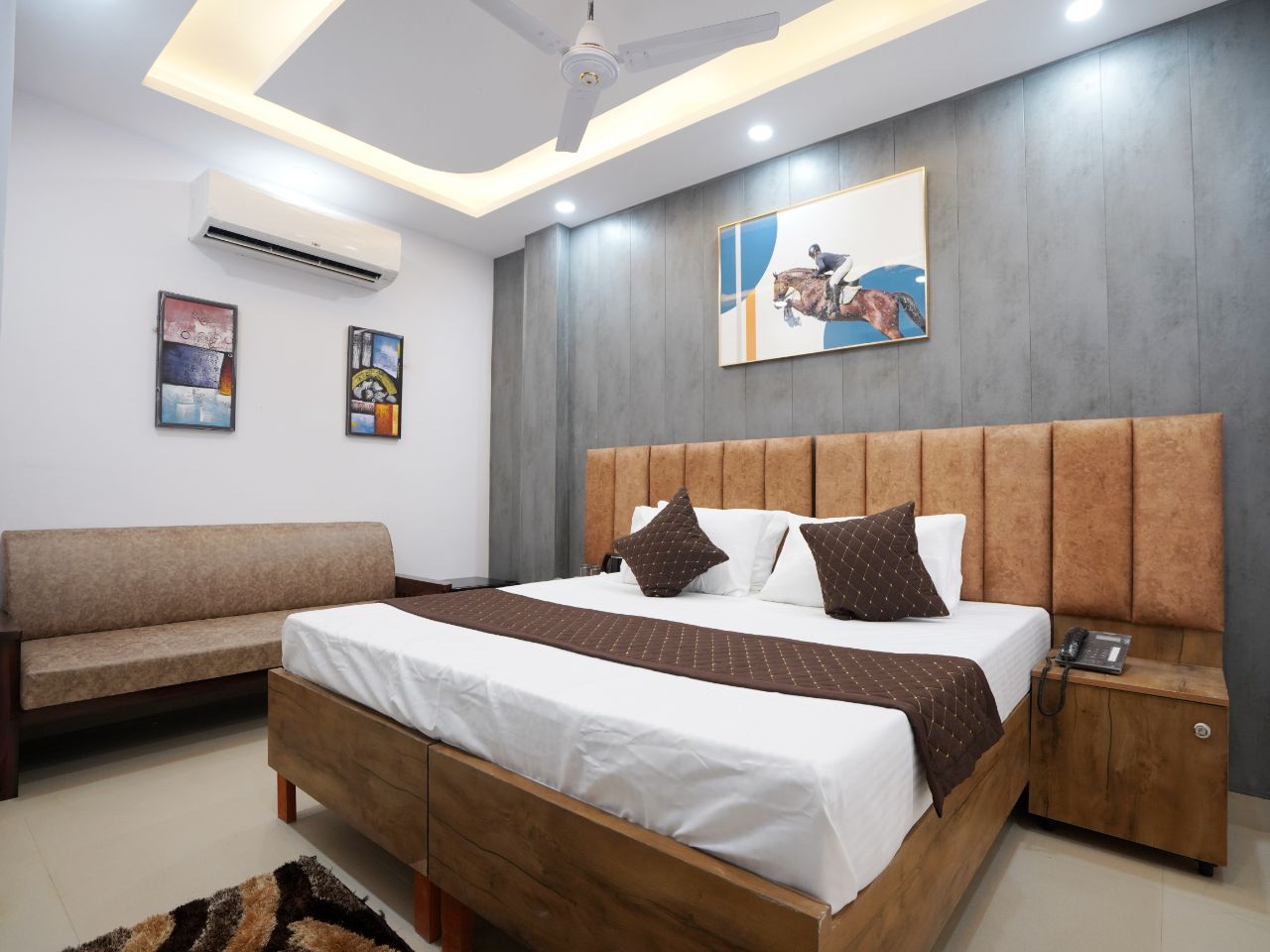 The Royal Retreat  in Delhi