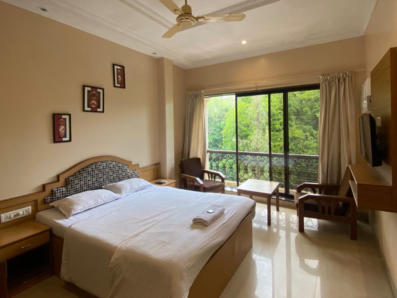 Jewel Resort in Lonavala