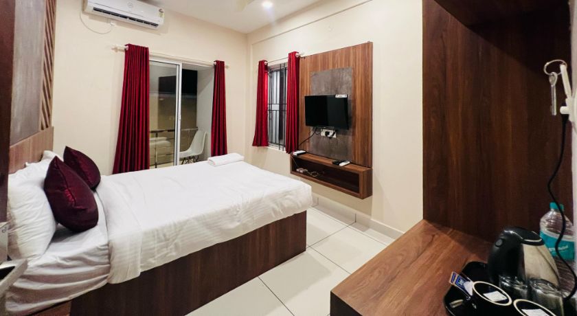 Gypsy  Hotel Cusat in Kochi