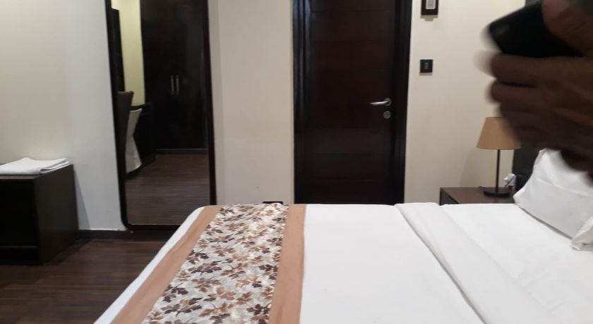 Star Hotel in Ghaziabad