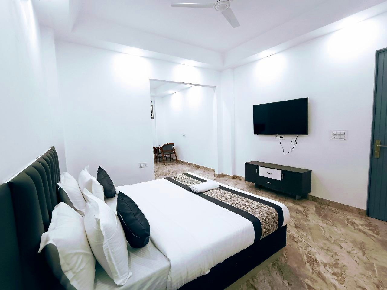 Hotel Green Vegas in Faridabad