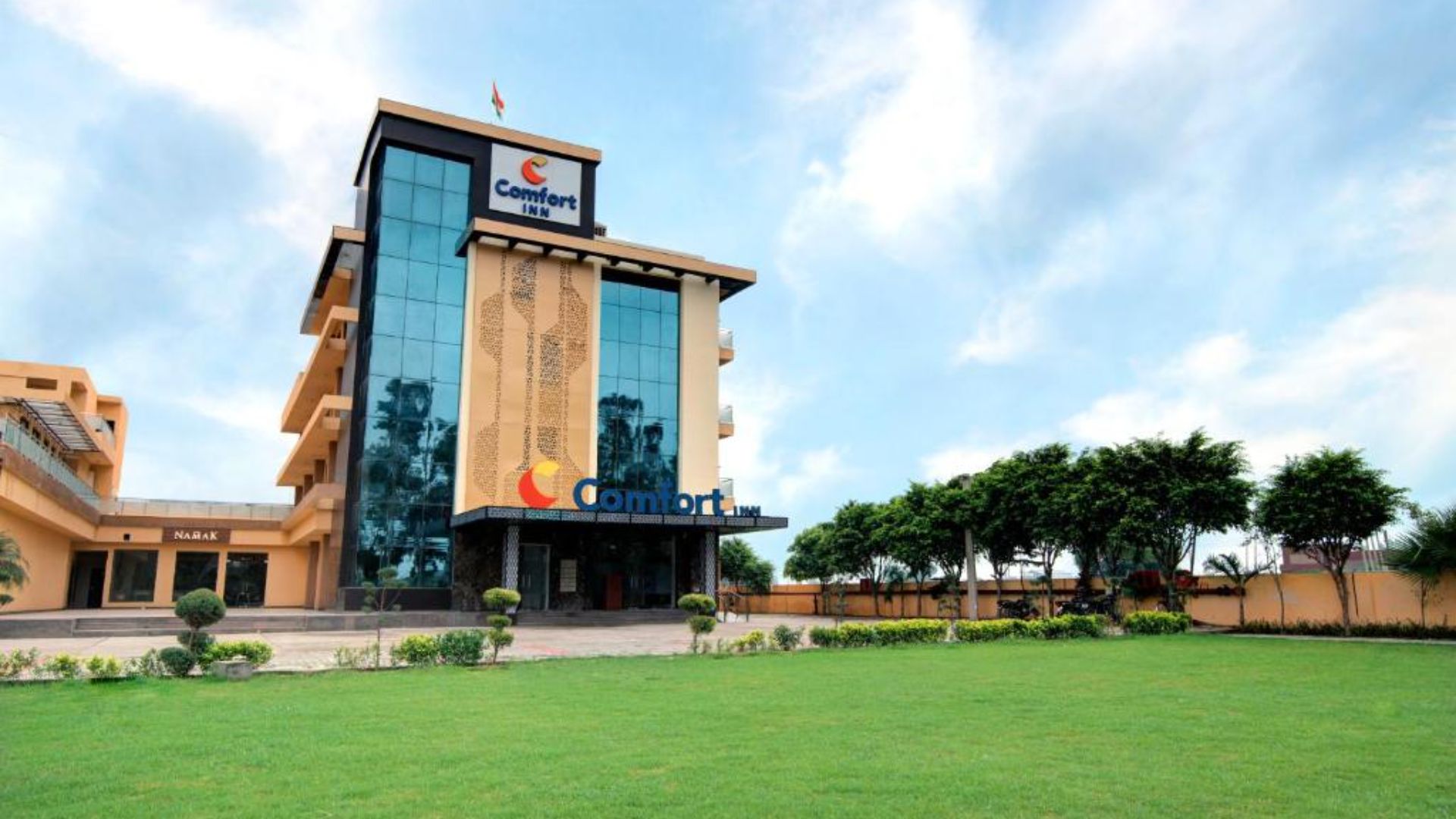 Hotel Comfort Inn Karnal in karnal