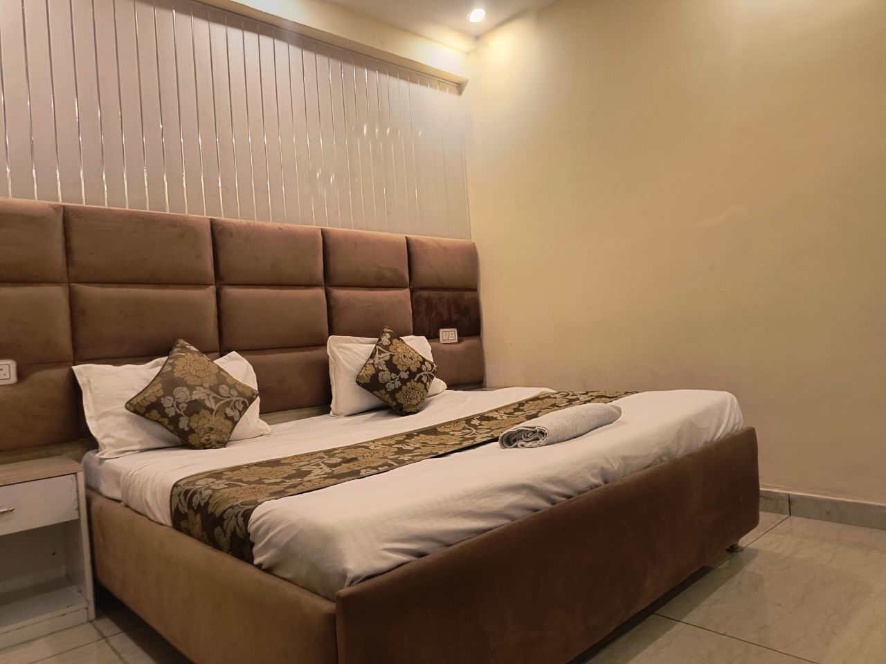 Angel Pink in Ghaziabad