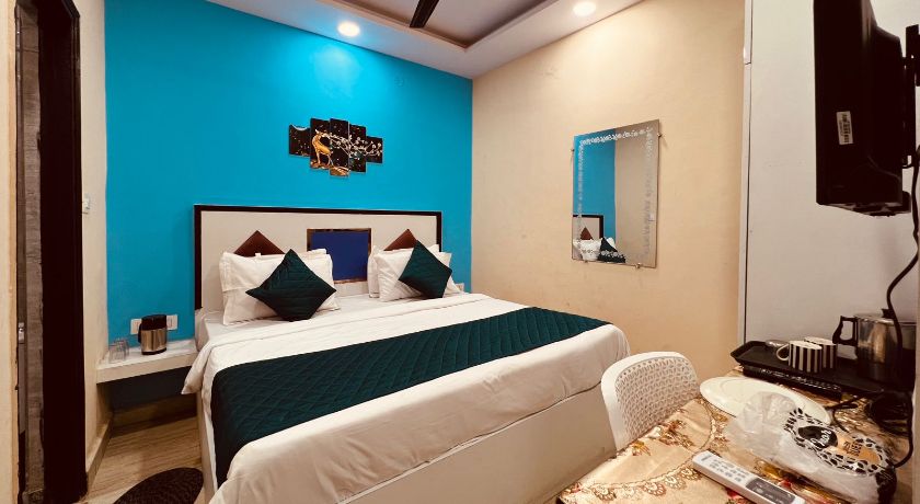 Hotel Gold Star in Delhi