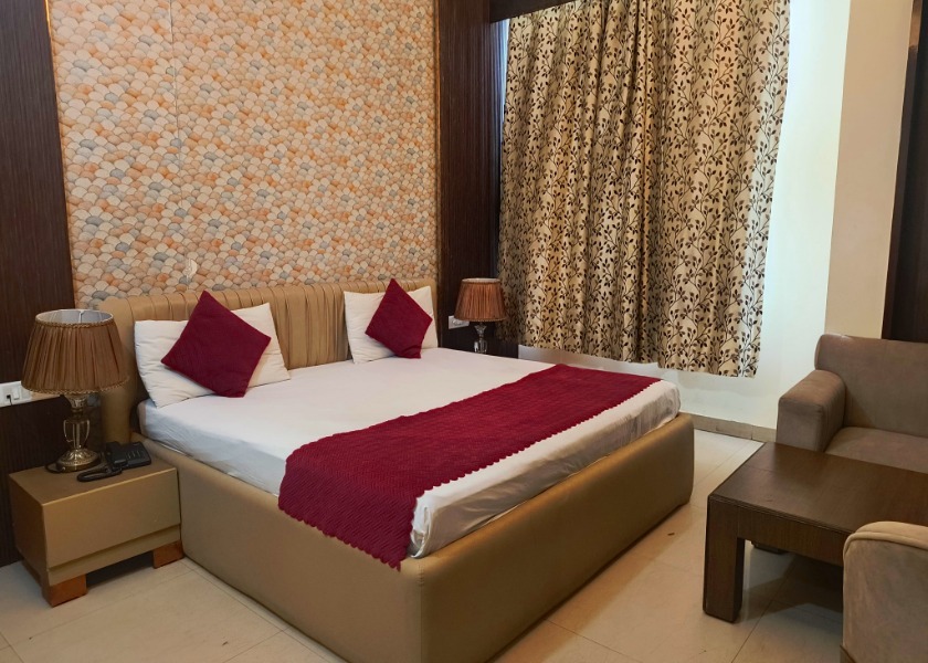 Hotel Mukut Regency in Ghaziabad