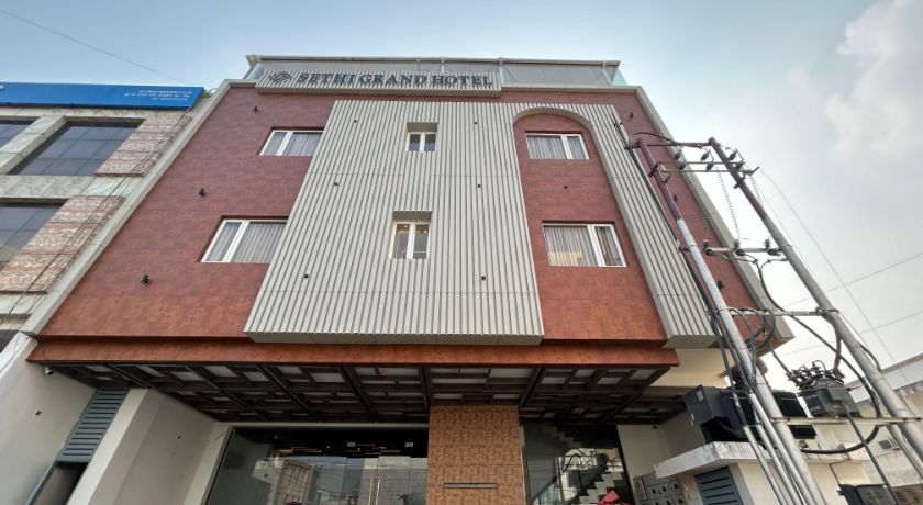 Sethi Grand Hotel in Lucknow