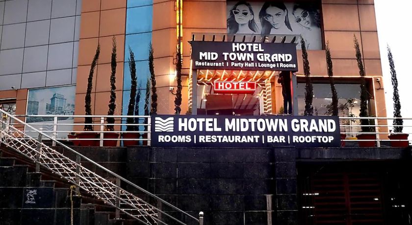 Hotel Midtown Grand in Zirakpur