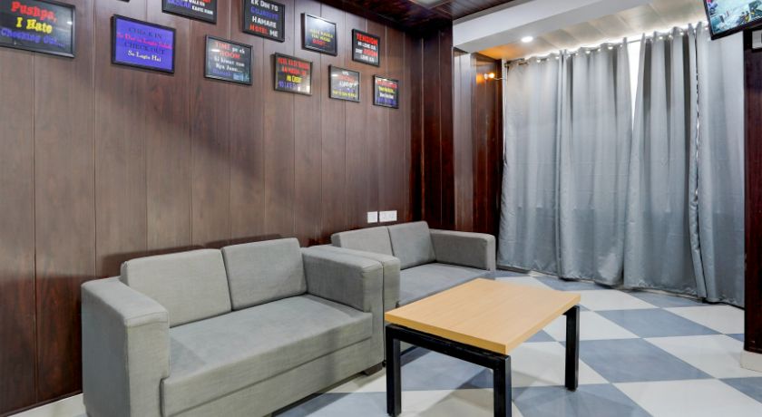 Hotel Downtown in Noida