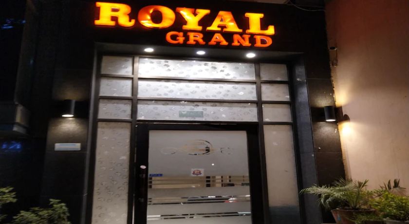 Hotel Royal Grand in Delhi
