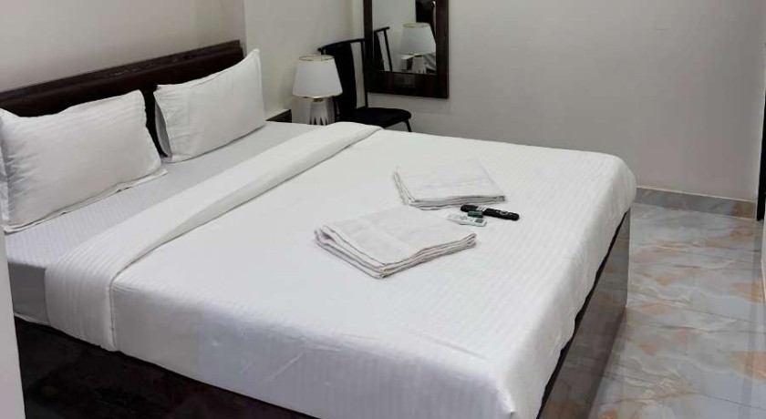 Blissful Rooms and Banquet in Thane