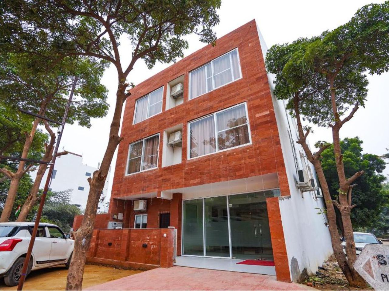 Saffron Inn in Noida