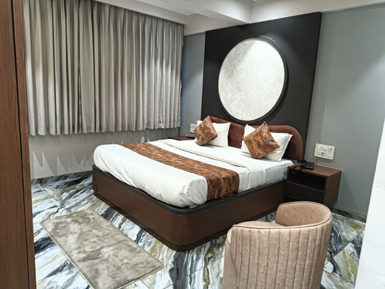 The Clove Leaf By Hotel Krishna Palace in Vadodara