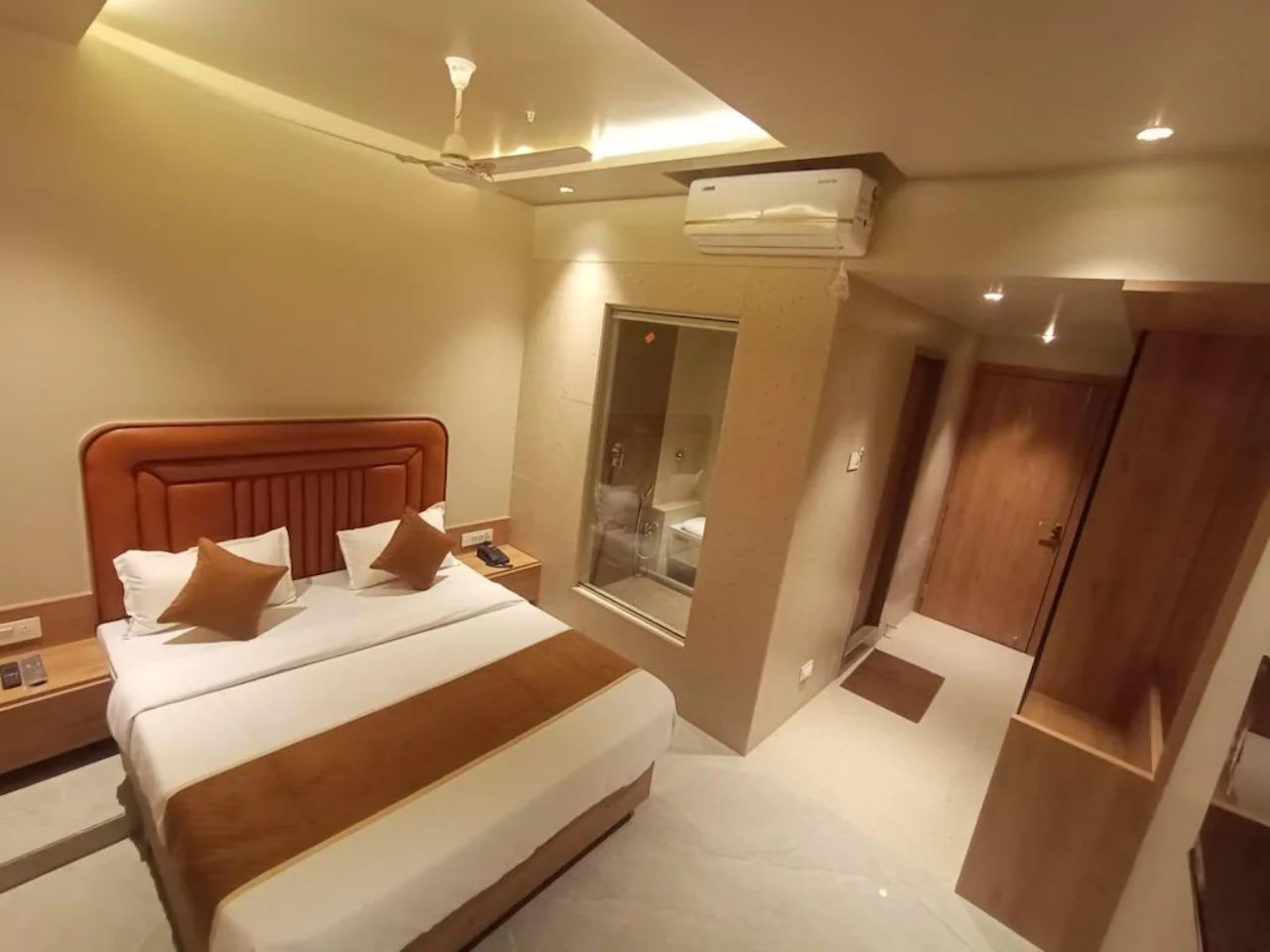 Hotel Regency in Vasai