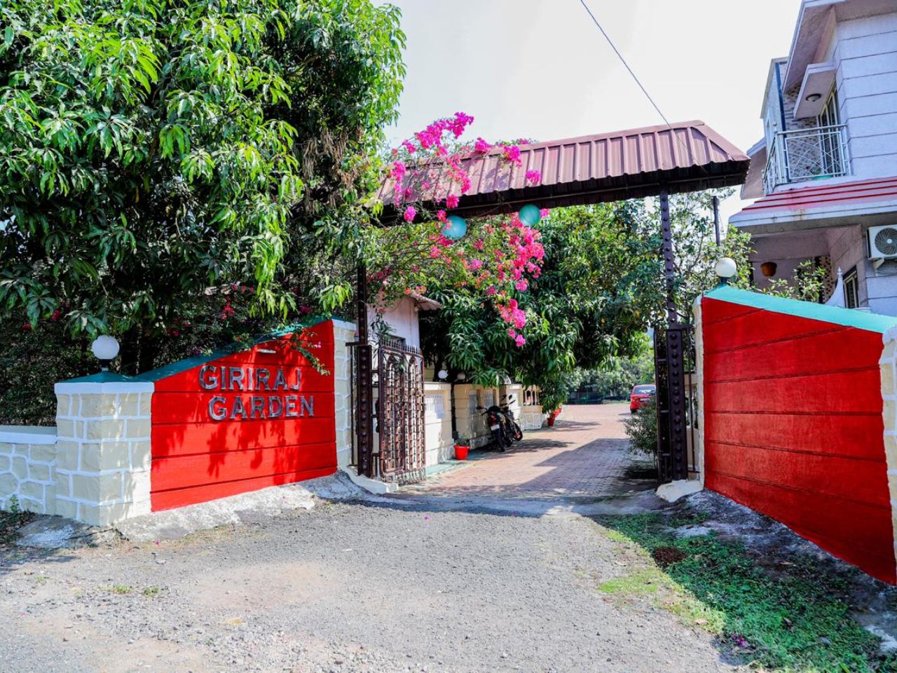 Giriraj Garden Resort in Alibag