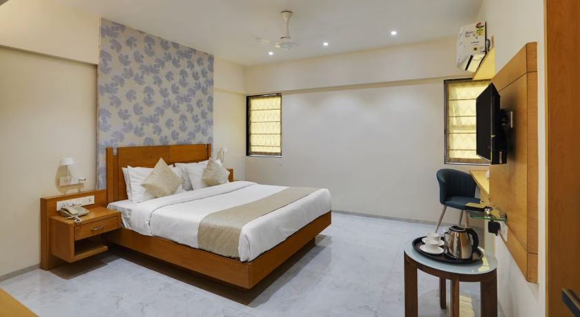 Hotel Everest Regency in Pune