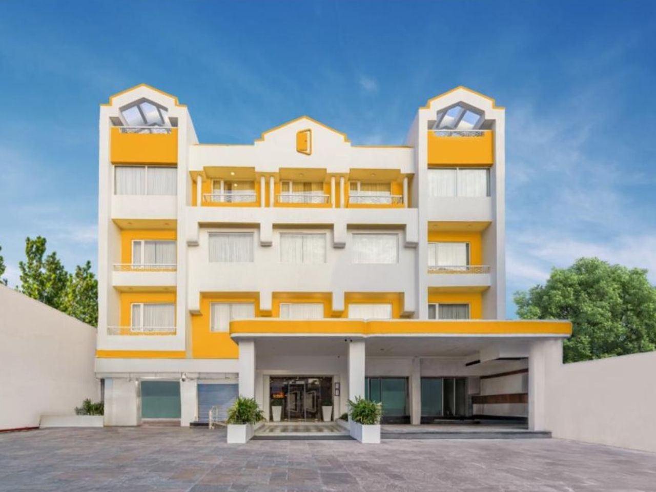 Bloom Hotel - Katra in Katra