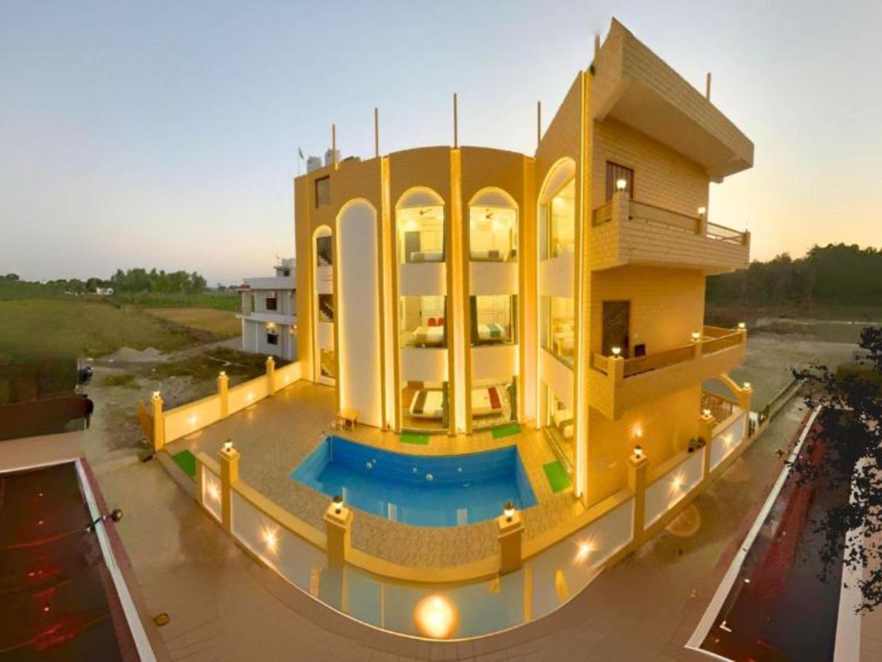 Asapin Vanymahal, Ramnagar in Ramnagar