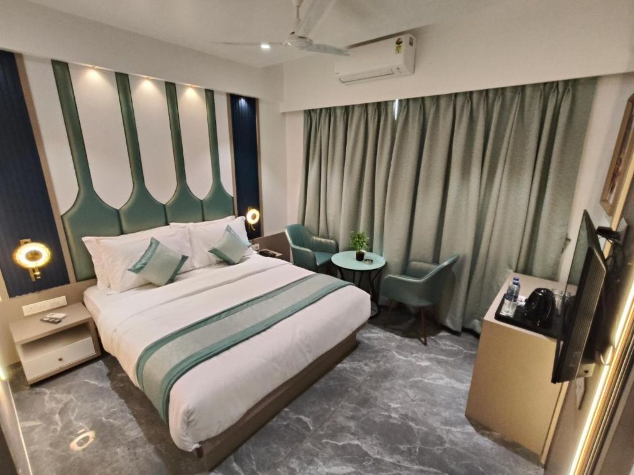 Hotel Prime Suites Airoli in Navi Mumbai