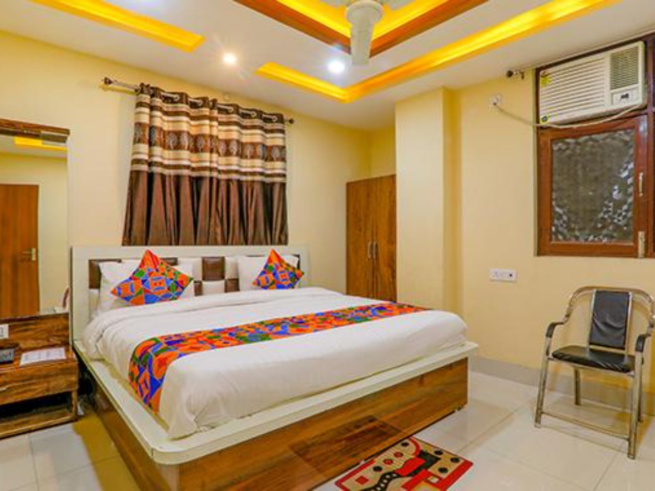 Hotel Shree Galaxy in Kanpur