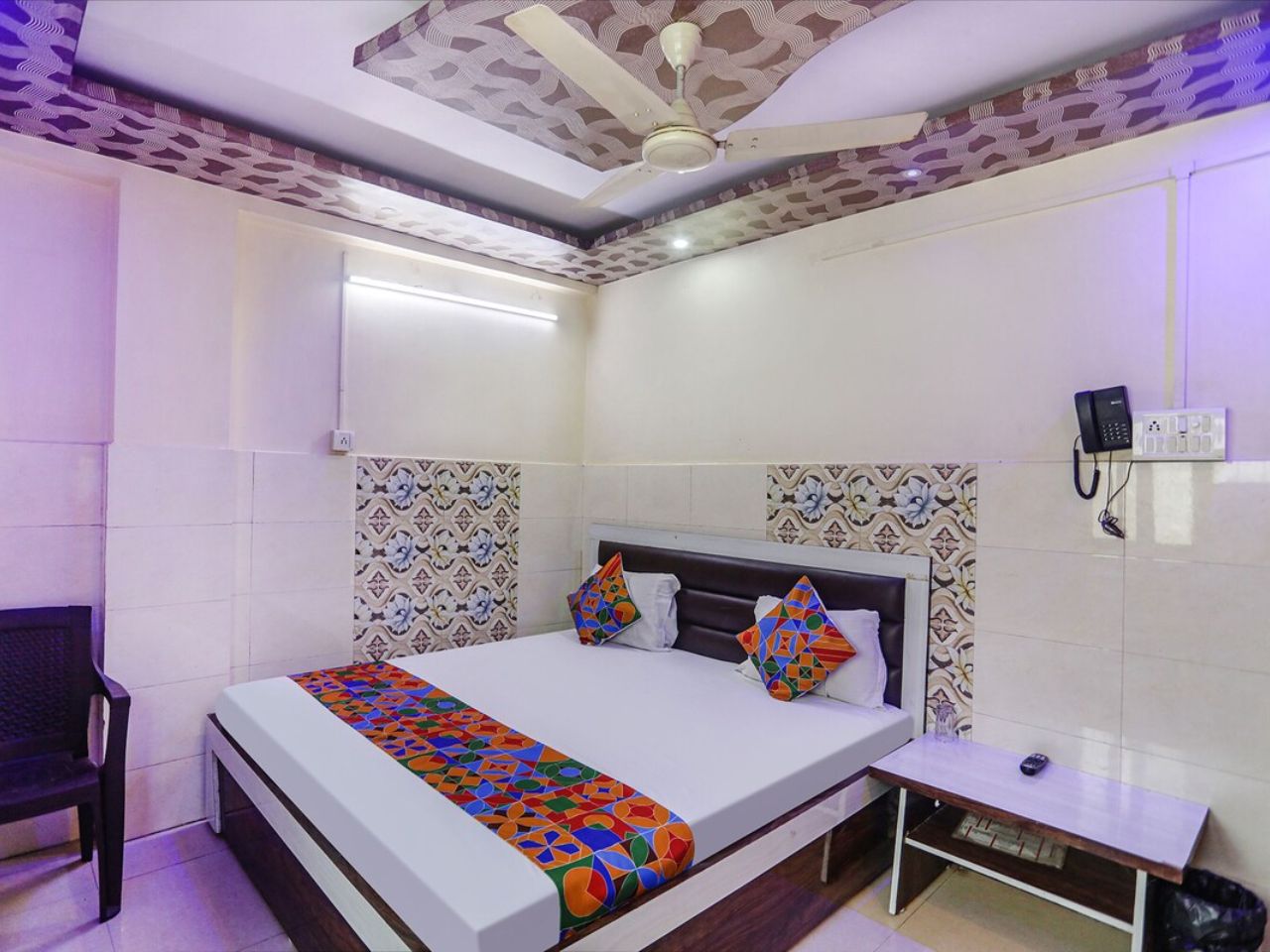 Hotel Kanha Dham in Kanpur