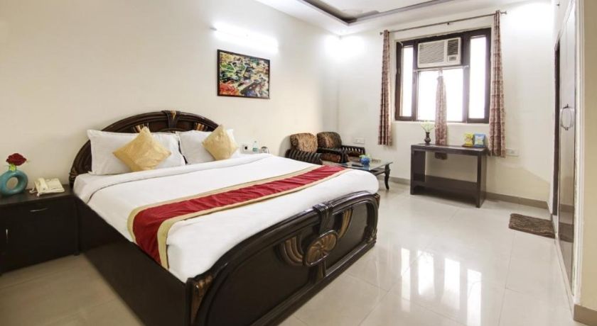 Hotel Vibe Blue in Noida