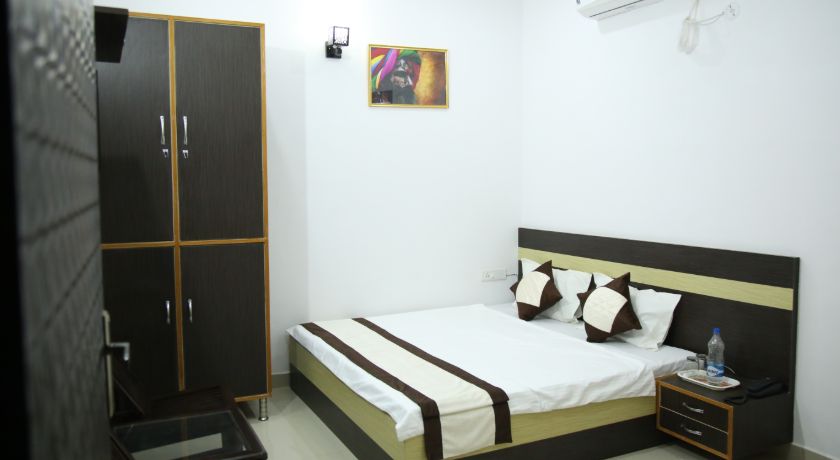 Hotel Taj Niwas in Agra