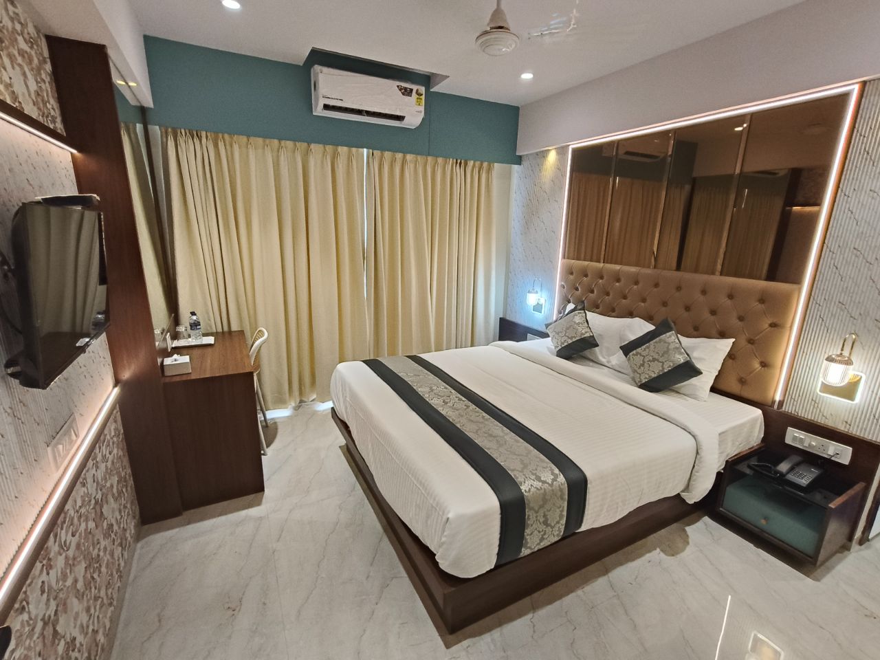 Hotel Manthan Stays in Navi Mumbai