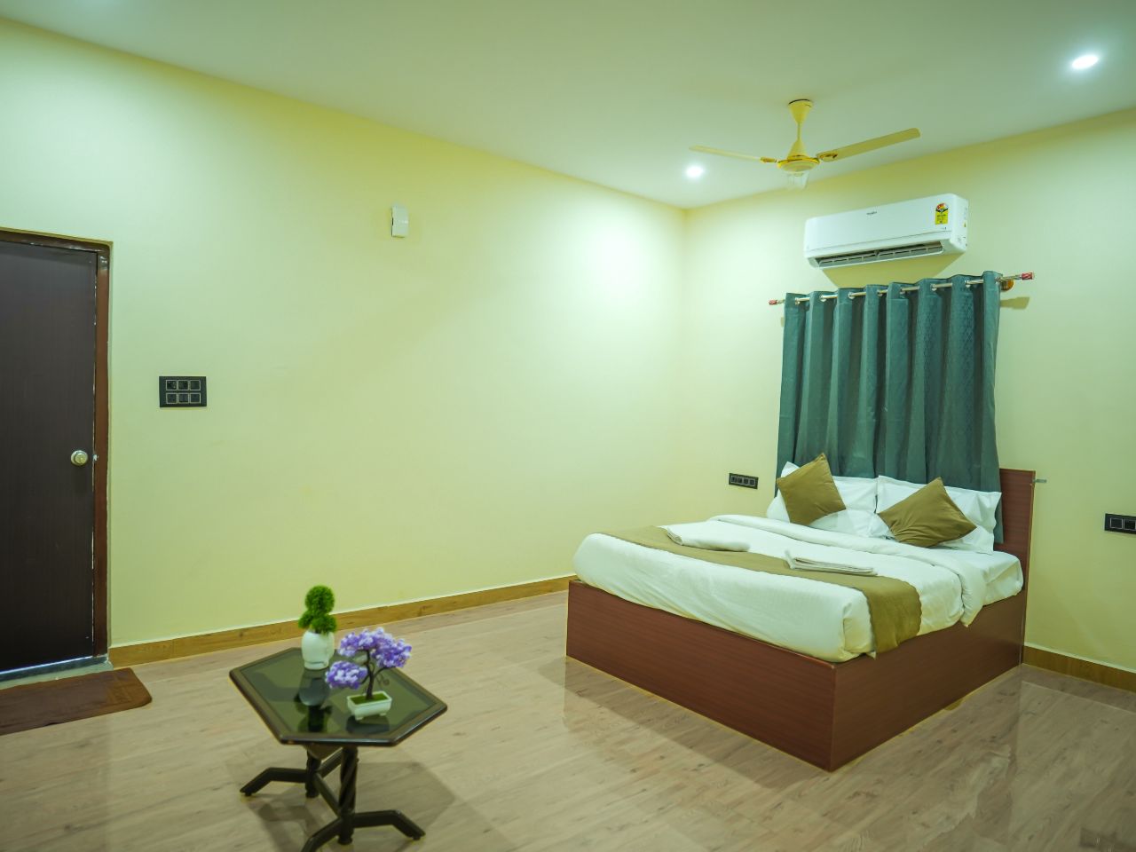 Hotel Pergola in Mysore