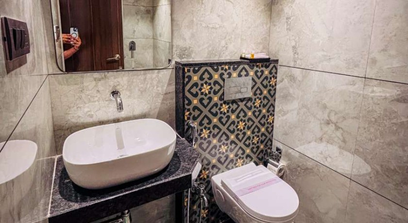 Hotel Ocean Residency in Thane