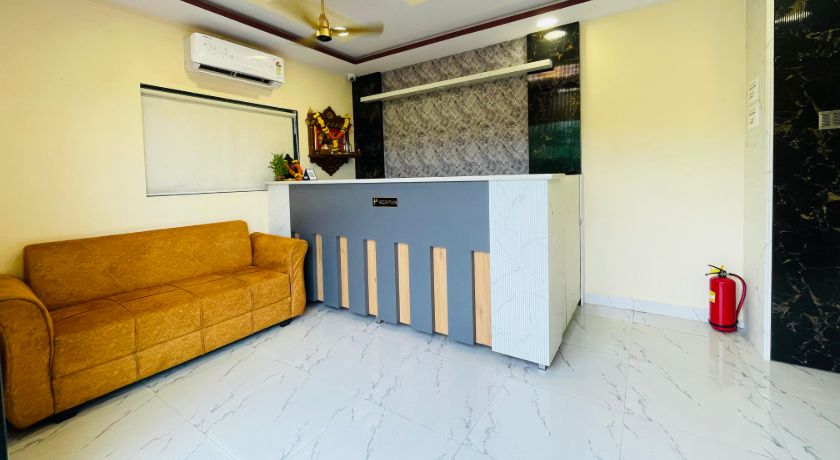 Hotel Riverside Retreat in Thane