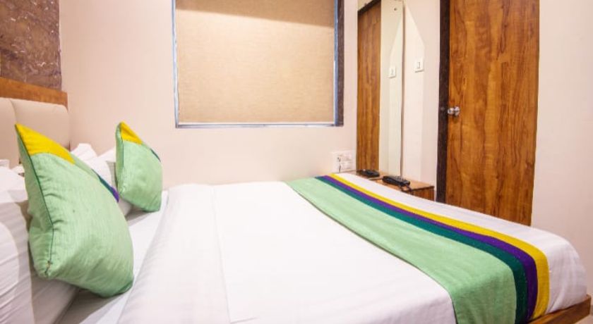 Hotel Amber Imperial in Mumbai