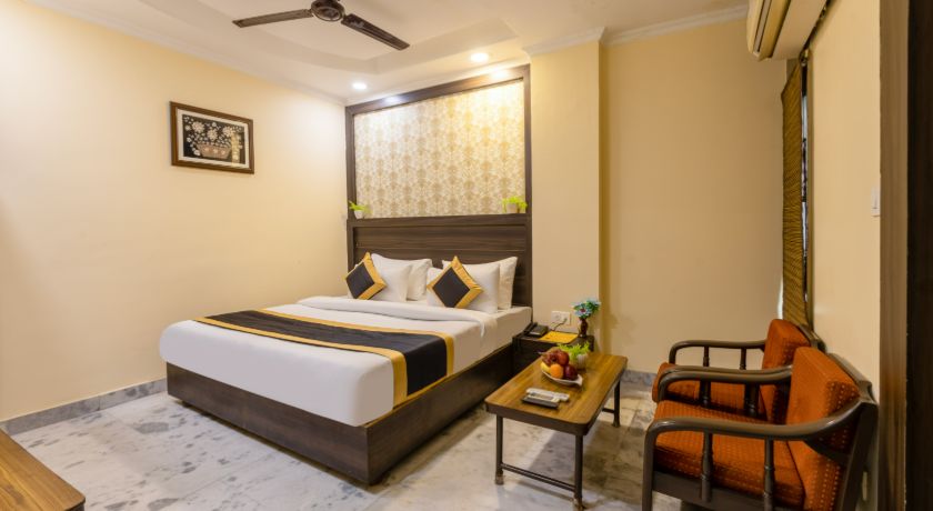 Hotel Dharam Villa in Noida